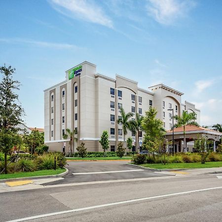 Holiday Inn Express & Suites - Miramar By Ihg Εξωτερικό φωτογραφία