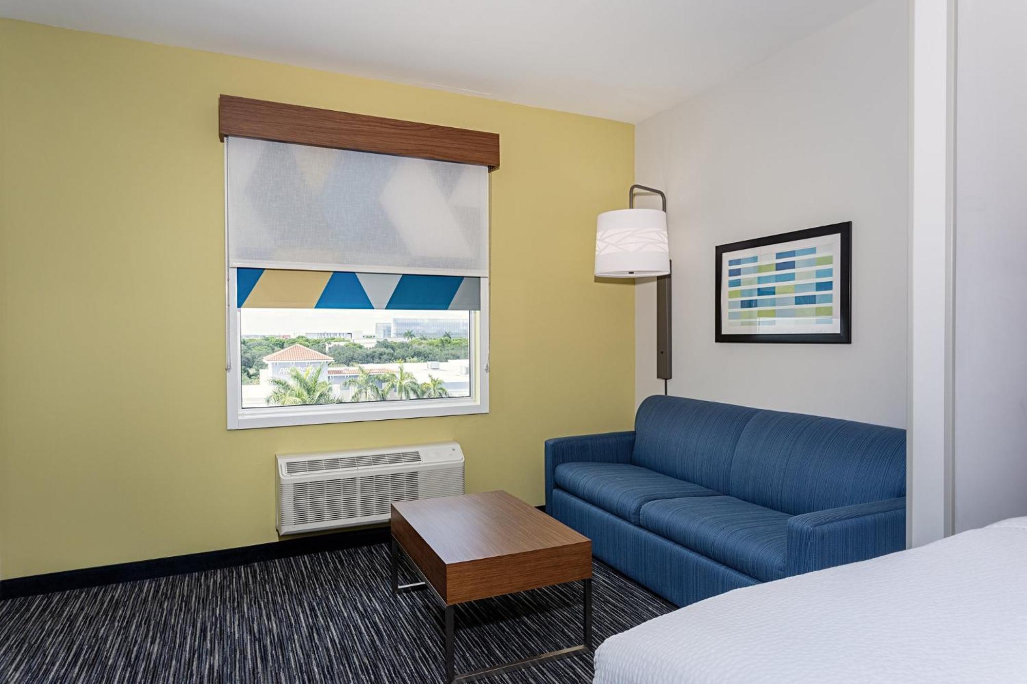 Holiday Inn Express & Suites - Miramar By Ihg Εξωτερικό φωτογραφία