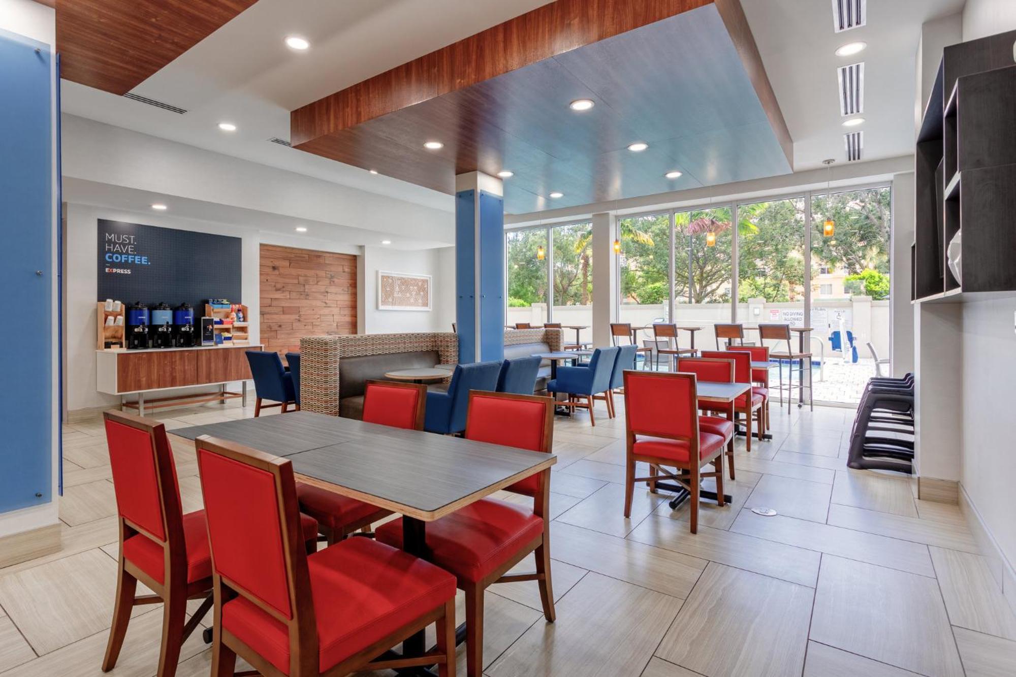 Holiday Inn Express & Suites - Miramar By Ihg Εξωτερικό φωτογραφία